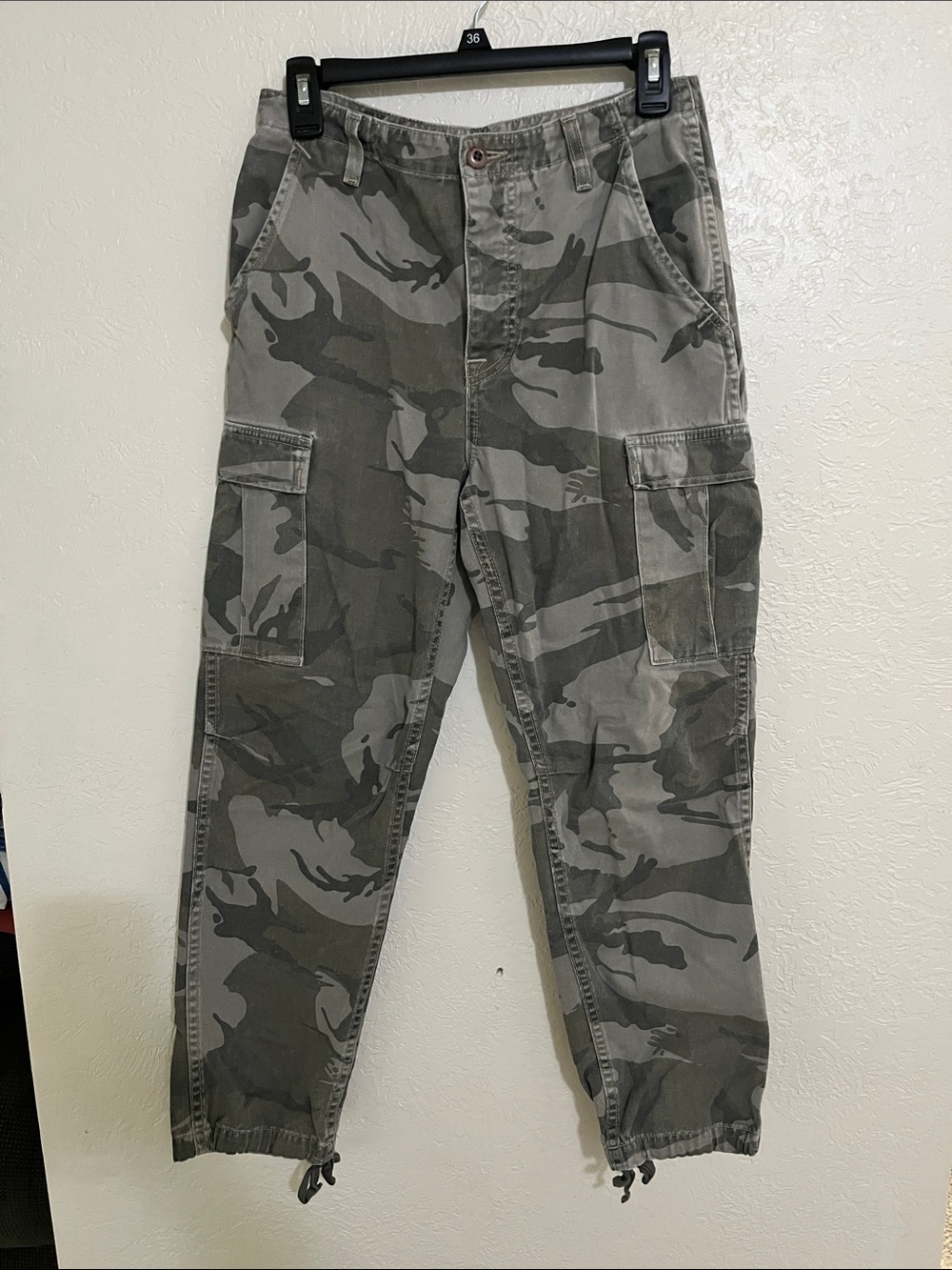 GRLFRND Maxwell Cargo Camouflage Ankle Pants